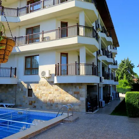 комплекс виста до плажа - Complex Byala Vista Near The Апарт-готель Бяла