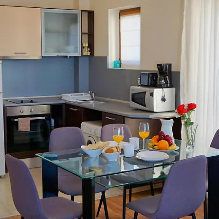 комплекс виста до плажа - Complex Byala Vista Near The Aparthotel 4*