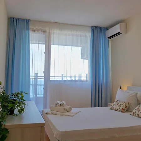 комплекс виста до плажа - Complex Byala Vista Near The Ξενοδοχείο με διαμερίσματα 4*