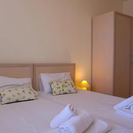 комплекс виста до плажа - Complex Byala Vista Near The Ξενοδοχείο με διαμερίσματα Byala (Varna)