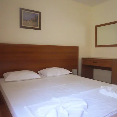 комплекс виста до плажа - Complex Byala Vista Near The Byala (Varna)