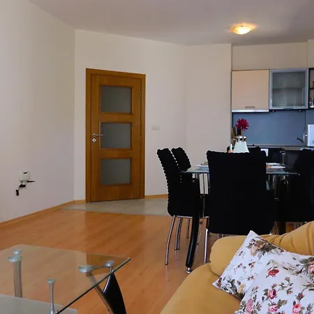 комплекс виста до плажа - Complex Byala Vista Near The Ξενοδοχείο με διαμερίσματα 4*