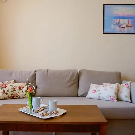 комплекс виста до плажа - Complex Byala Vista Near The Aparthotel 4*
