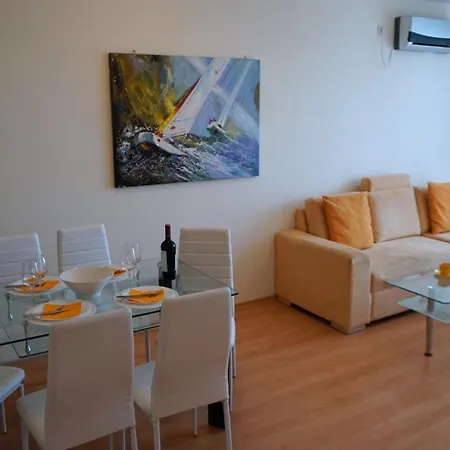 комплекс виста до плажа - Complex Byala Vista Near The Aparthotel Bjala